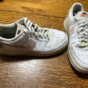 Women's Nike AF1 flower power size 10